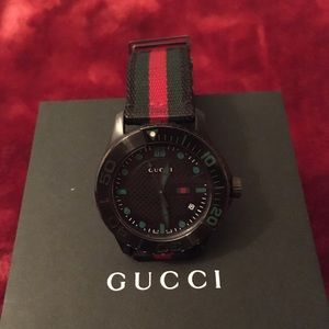 Authentic Gucci sport mens watch!